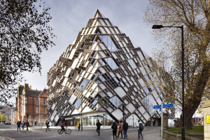 presentation of “New Engineering Building” in Sheffield (UK) - 3