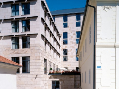 Four Seasons hotel