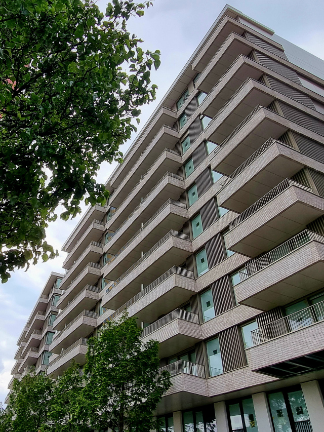 Cherry Park B, Stratford City