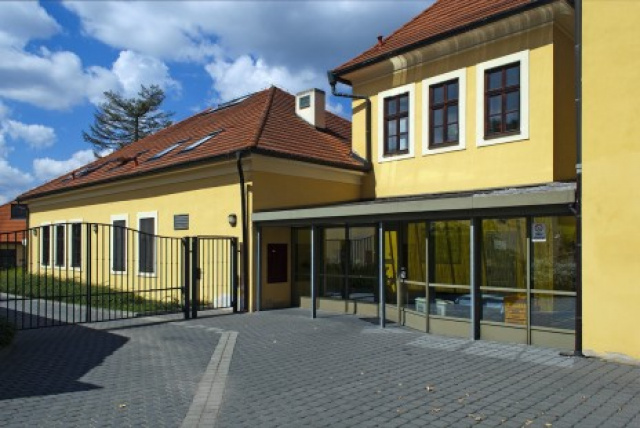 Domov svaté Rodiny, reconstruction