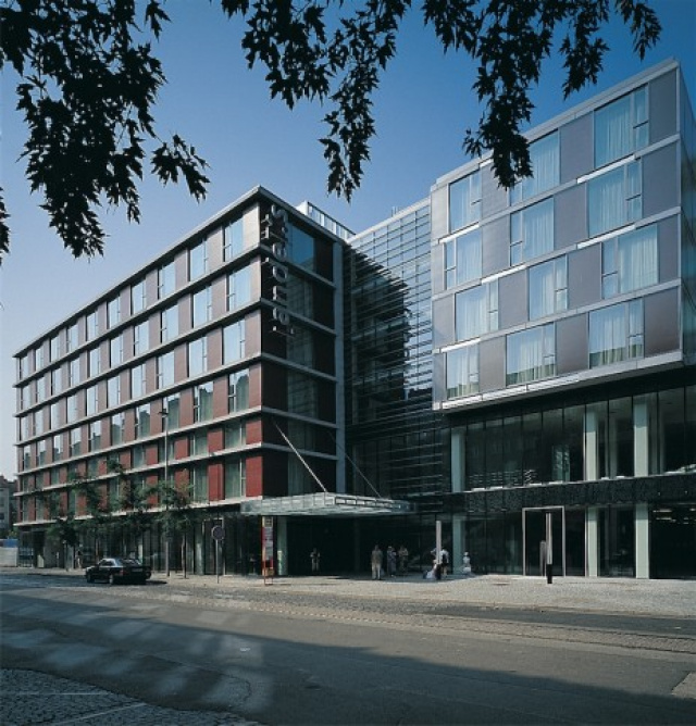 andel's Hotel